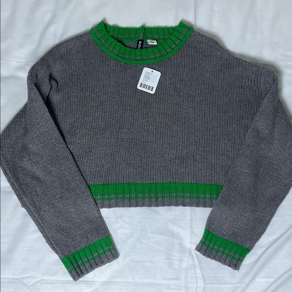 BDG Urban Outfitters grey and Green crop Sweater